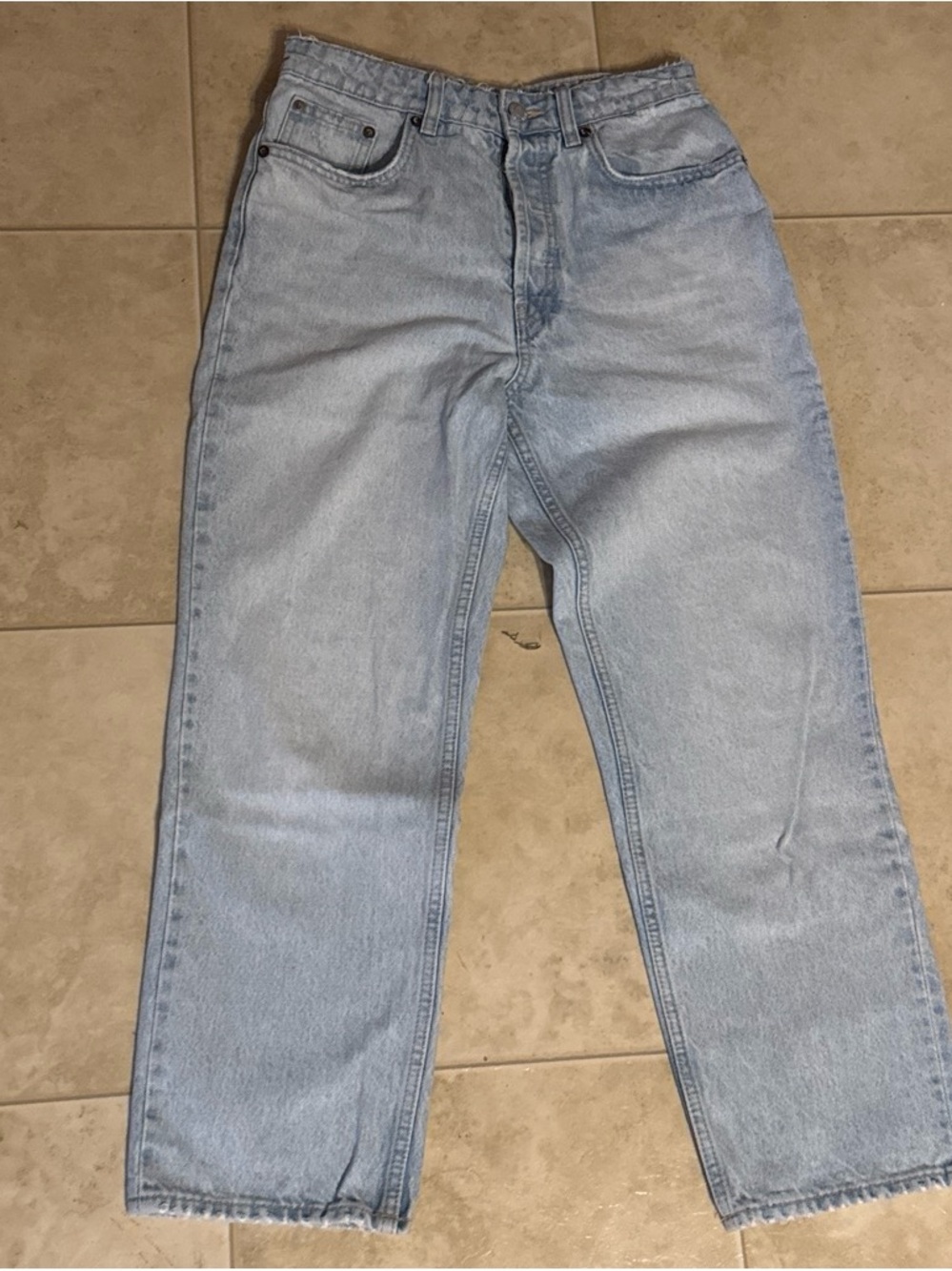 Zara Light Wash Women’s Straight Jeans